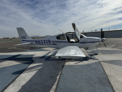 2003 Cirrus SR22: 