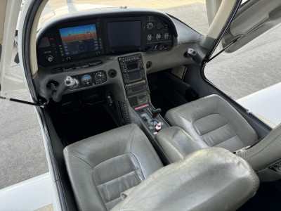 2003 Cirrus SR22: 