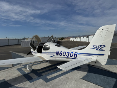 2003 Cirrus SR22: 