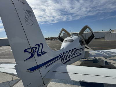 2003 Cirrus SR22: 