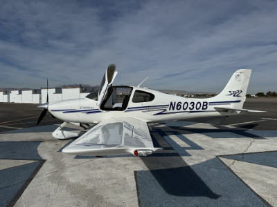 2003 Cirrus SR22: 