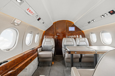 1999 Dassault Falcon 2000: 