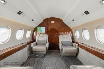 1999 Dassault Falcon 2000: 