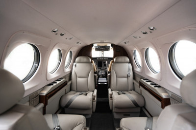 2011 Beechcraft King Air C90GTx: 