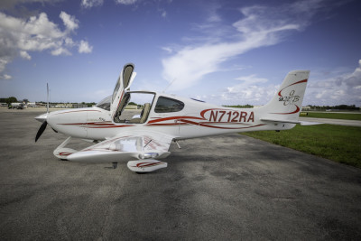 2006 Cirrus SR22 GTS: 