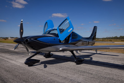 2021 Cirrus SR22T G6 GTS: 