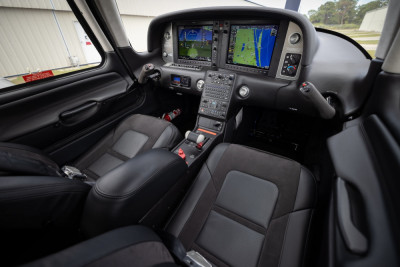 2023 Cirrus SR22 G6 GTS: 