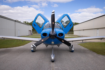 2023 Cirrus SR22 G6 GTS: 