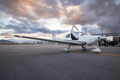 2011 Cirrus SR22T G3 GTS: 