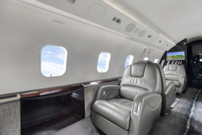 2005 Bombardier Challenger 300: 