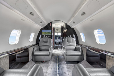 2005 Bombardier Challenger 300: 