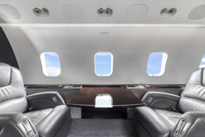 2005 Bombardier Challenger 300: 