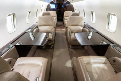 2005 Bombardier Challenger 300: 