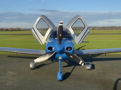 2014 Cirrus SR22T G5 GTS: 