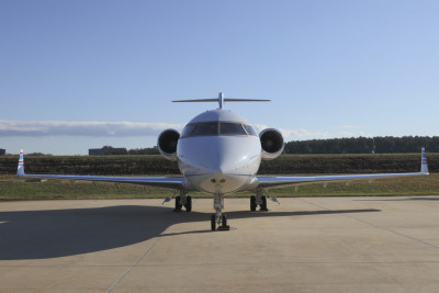 2011 Bombardier Challenger 605: 