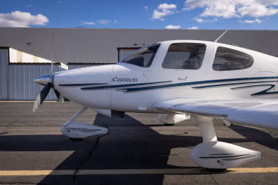 2002 Cirrus SR22: 