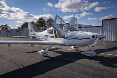 2002 Cirrus SR22: 