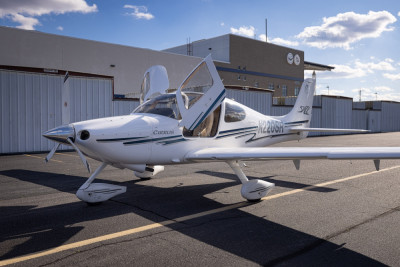 2002 Cirrus SR22: 