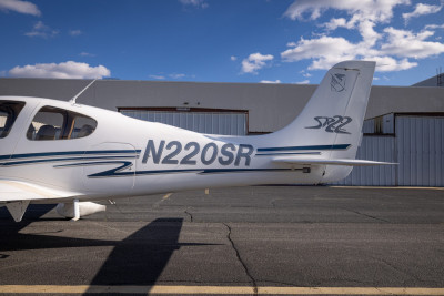 2002 Cirrus SR22: 