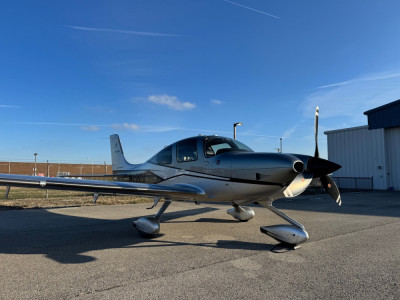 2016 Cirrus SR22T G5 GTS: 