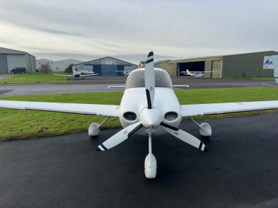 2004 Cirrus SR22 G2: 