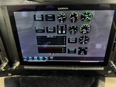 2004 Cirrus SR22 G2: 