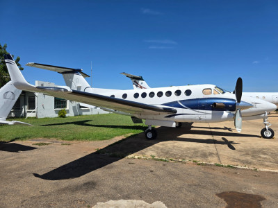 2001 Beechcraft King Air 350: 