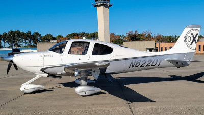 2010 Cirrus SR20 G3: 