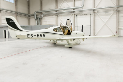 2005 Cirrus SR22: 