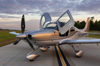 2018 Cirrus SR22T G6 GTS: 