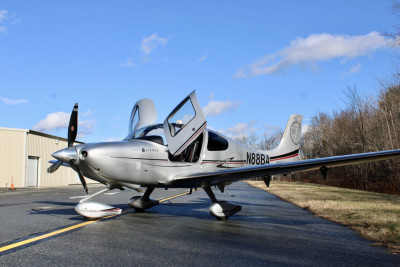 2010 Cirrus SR22T G3 GTS: 