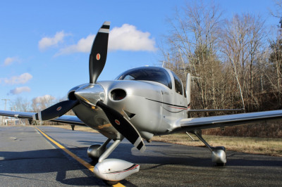 2010 Cirrus SR22T G3 GTS: 