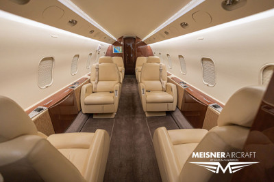 2004 Bombardier Challenger 300: 