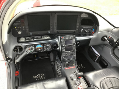 2007 Cirrus SR22TN G3: 