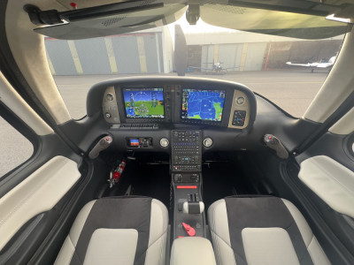 2023 Cirrus SR22T G6 GTS: 