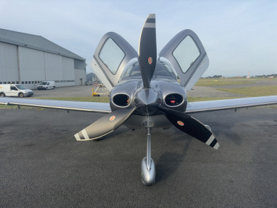 2023 Cirrus SR22T G6 GTS: 