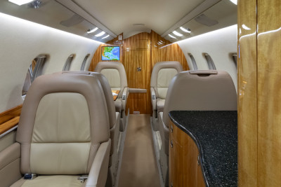 2008 Bombardier Learjet 60XR: 