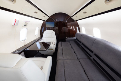 2012 Bombardier Challenger 300: 