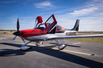 2015 Cirrus SR22T G5 GTS: 