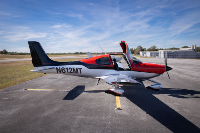 2015 Cirrus SR22T G5 GTS: 