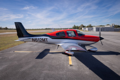 2015 Cirrus SR22T G5 GTS: 