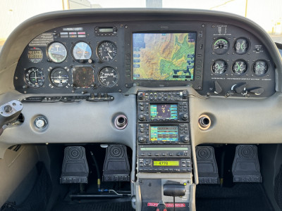 2002 Cirrus SR22: 