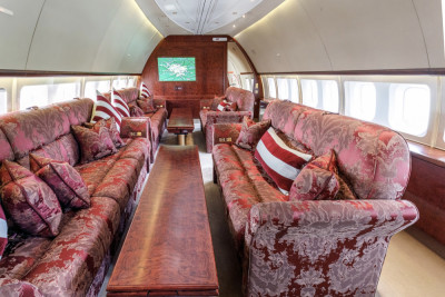 2002 Boeing BBJ2: Fwd Lounge