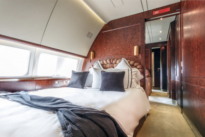 2002 Boeing BBJ2: Master Bedroom (Mid)