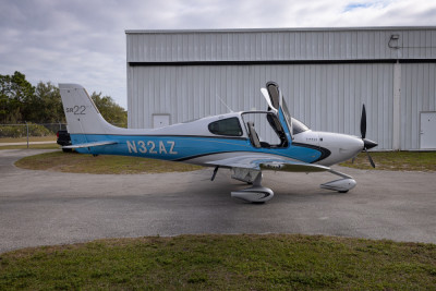 2013 Cirrus SR22 GTS: 