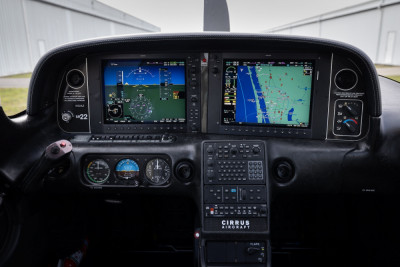 2013 Cirrus SR22 GTS: 