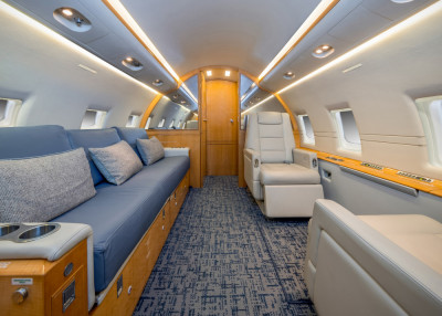 2001 Bombardier Challenger 604: 