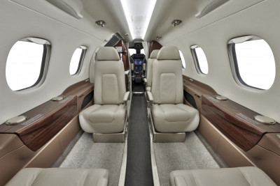2014 Embraer Phenom 300: 