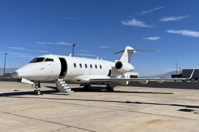 2009 Bombardier Challenger 300: 