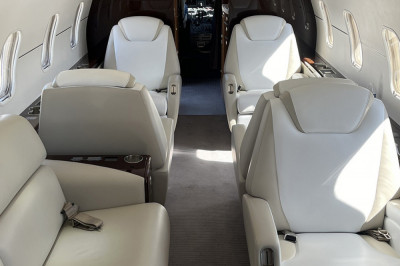 2009 Bombardier Challenger 300: 